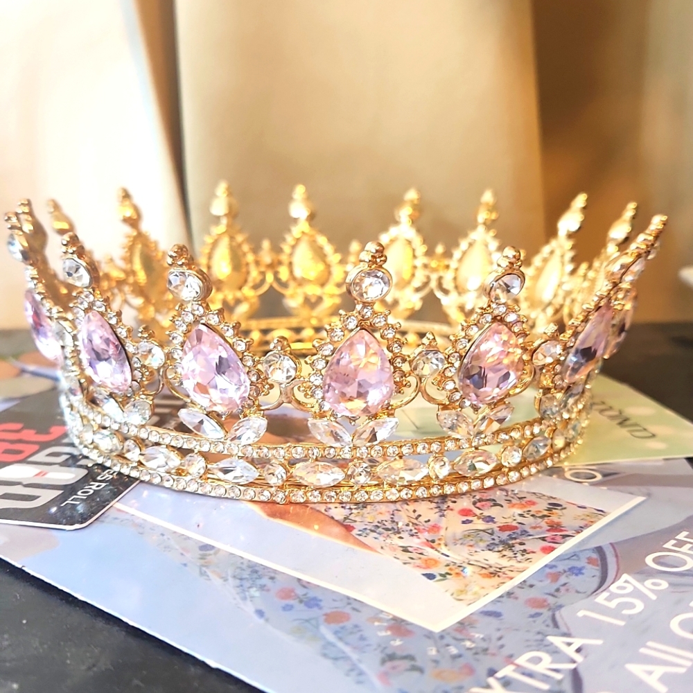 A pink crown